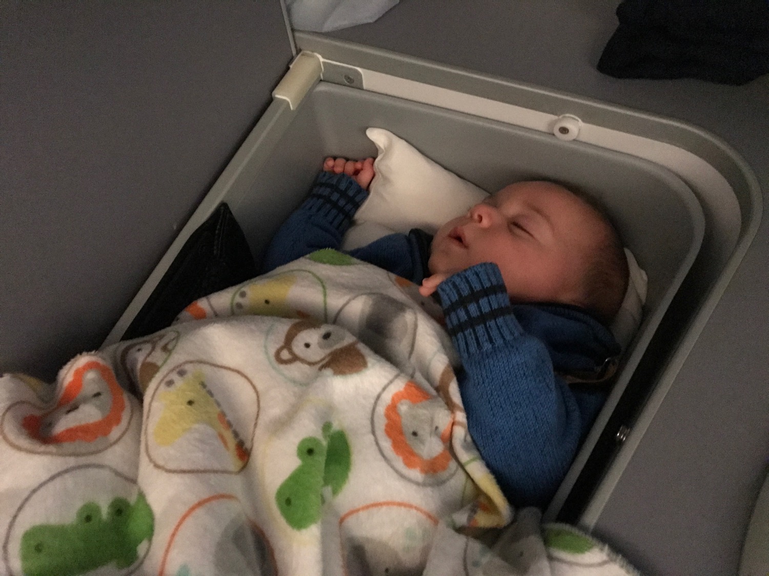 A quick guide for United Airlines Infant Policy